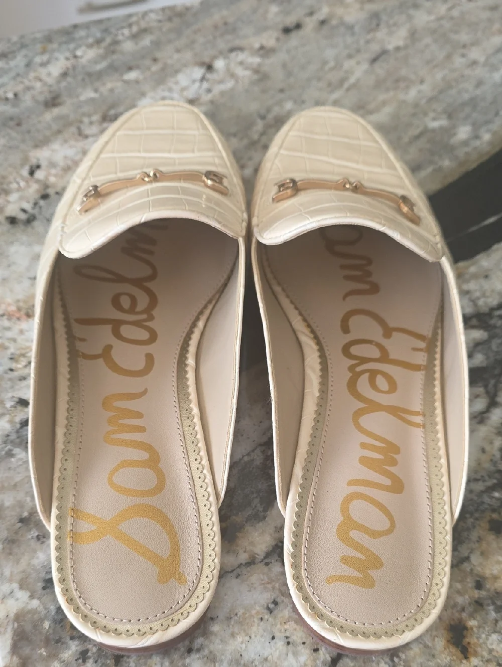 PRISTINE Sam Edelman Linnie Horse Bit Mule Eggshell Croc Size 9.5 Cream Ecru - Picture 10 of 13